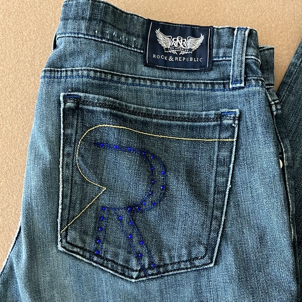Rock & Republic Jeans Low Rise/Straight Leg- 32 - Picture 4 of 15